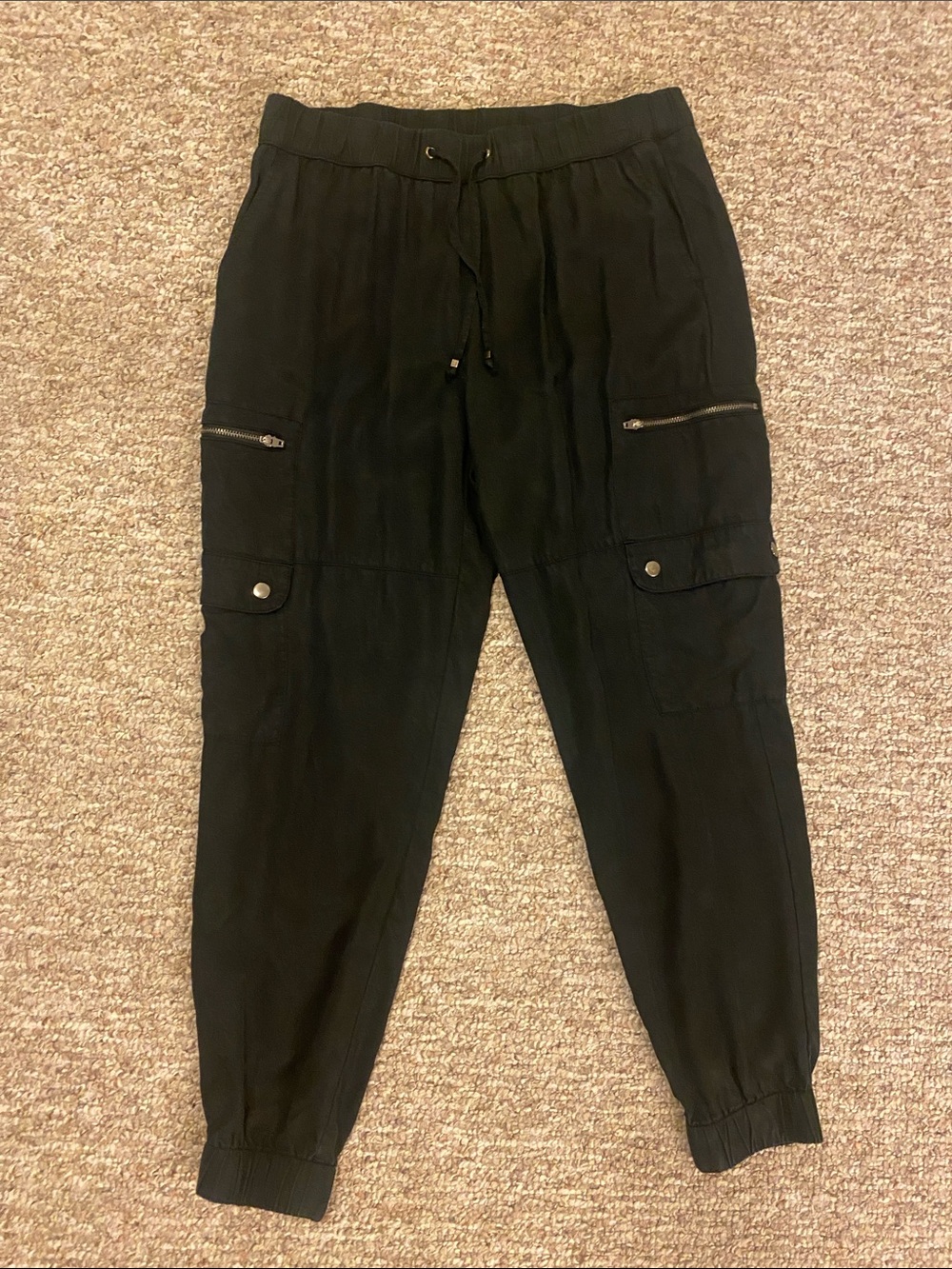 BANANA REPUBLIC FACTORY TENCEL™ CARGO JOGGER | Black